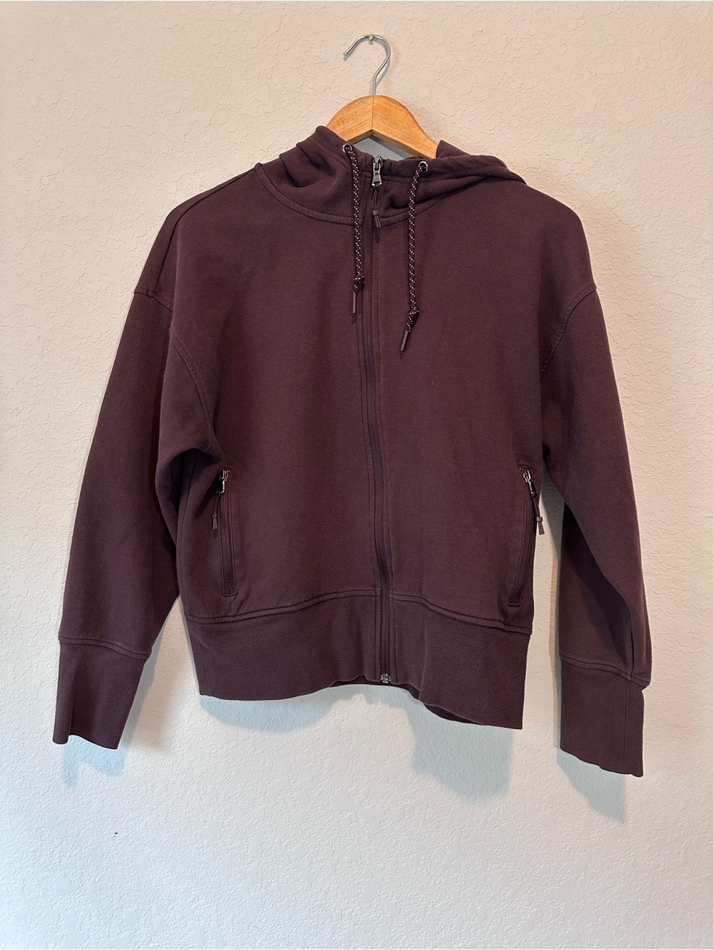 Old Navy women’s Zip-Up Hoodie Jacket in Dark Brown